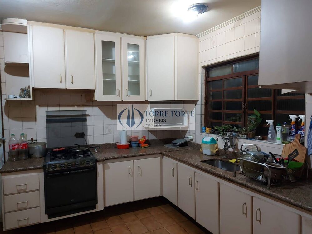 Casa à venda com 3 quartos, 160m² - Foto 1