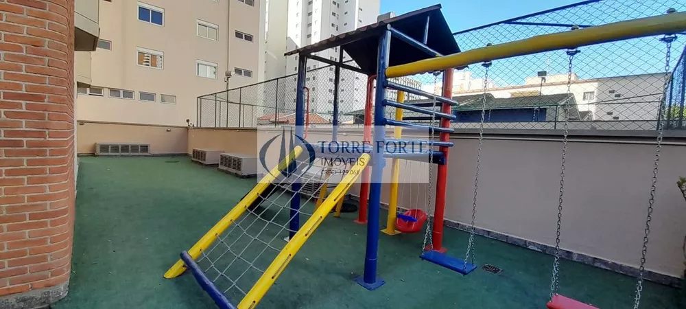 Apartamento à venda com 3 quartos, 156m² - Foto 3