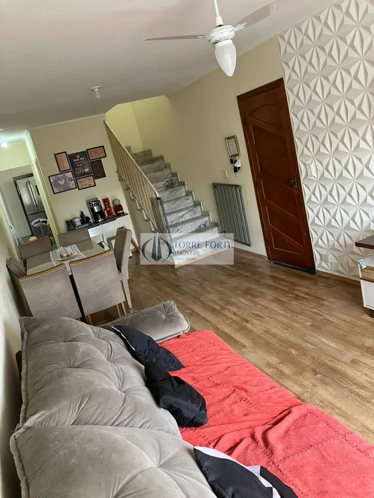 Casa, 4 quartos, 152 m² - Foto 1