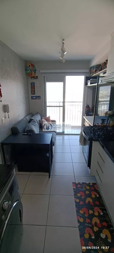 Apartamento à venda com 1 quarto, 28m² - Foto 2