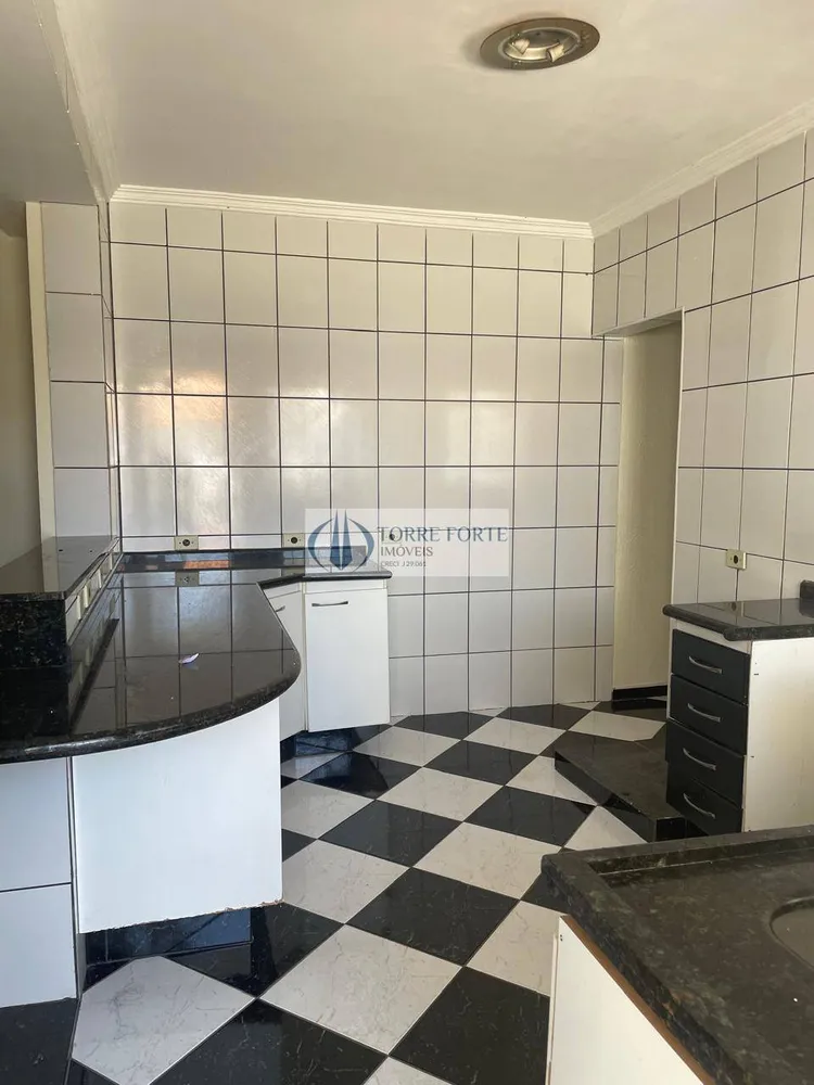 Casa, 3 quartos, 252 m² - Foto 1