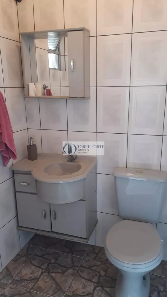 Casa à venda com 3 quartos, 200m² - Foto 4