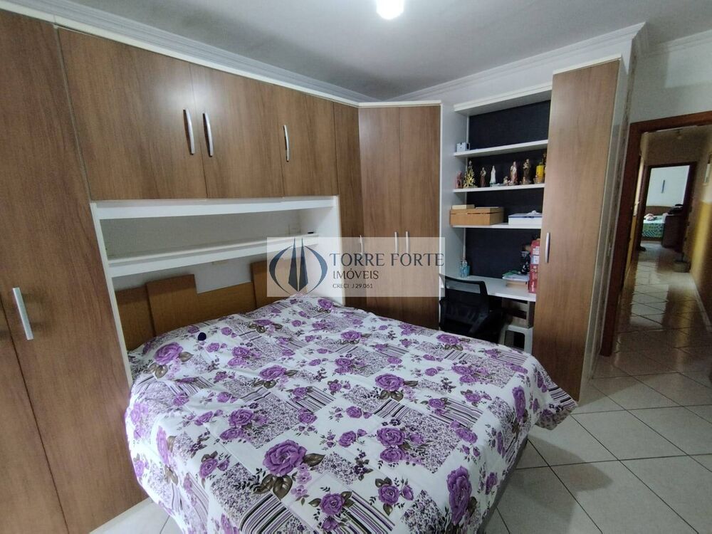 Casa, 3 quartos, 136 m² - Foto 1