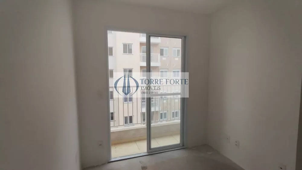 Apartamento à venda com 2 quartos, 40m² - Foto 4