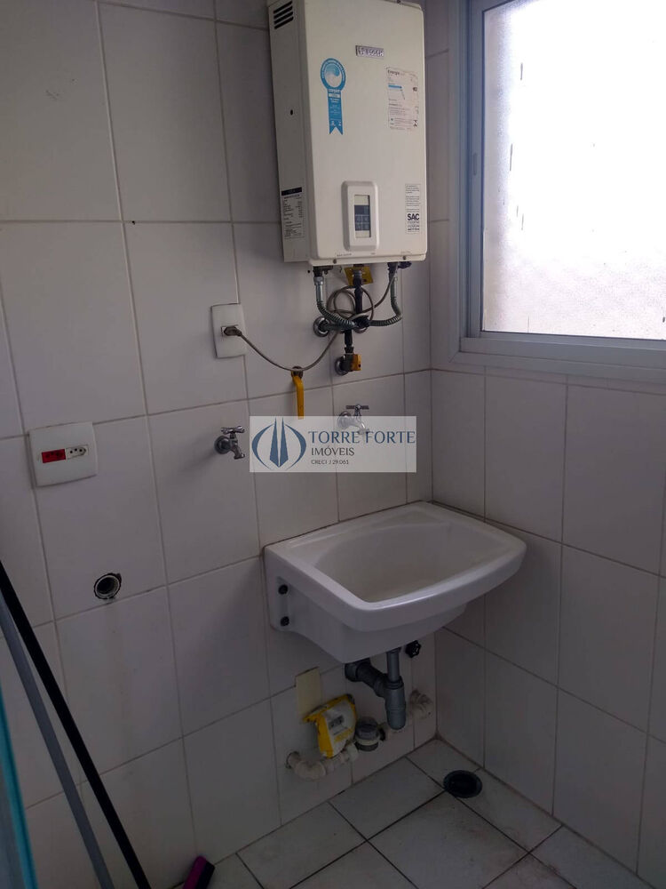 Apartamento à venda com 2 quartos, 64m² - Foto 3