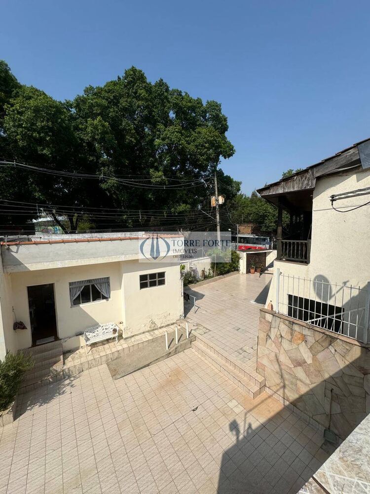 Sobrado à venda com 5 quartos, 575m² - Foto 2