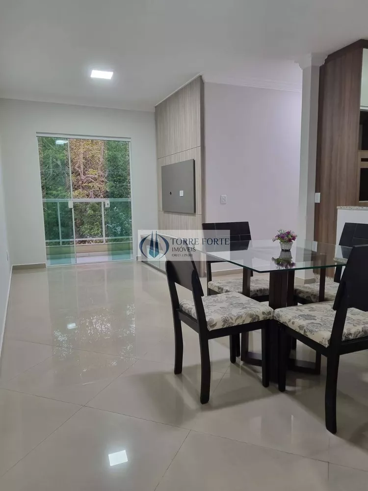 Apartamento à venda com 2 quartos, 63m² - Foto 1