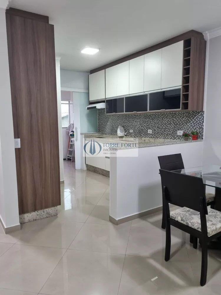 Apartamento à venda com 2 quartos, 63m² - Foto 2