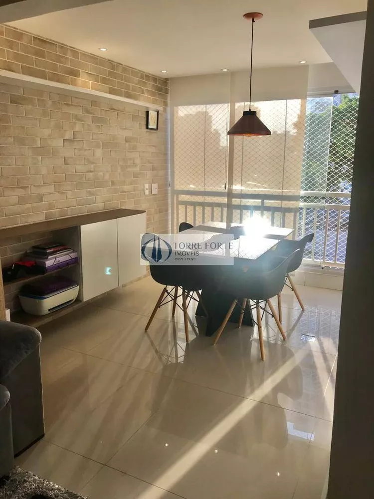 Apartamento à venda com 2 quartos, 63m² - Foto 2