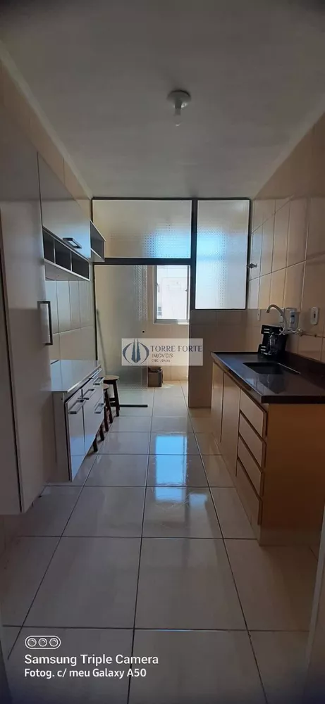 Apartamento à venda com 2 quartos, 60m² - Foto 2