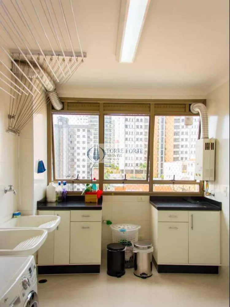 Apartamento à venda com 3 quartos, 248m² - Foto 6