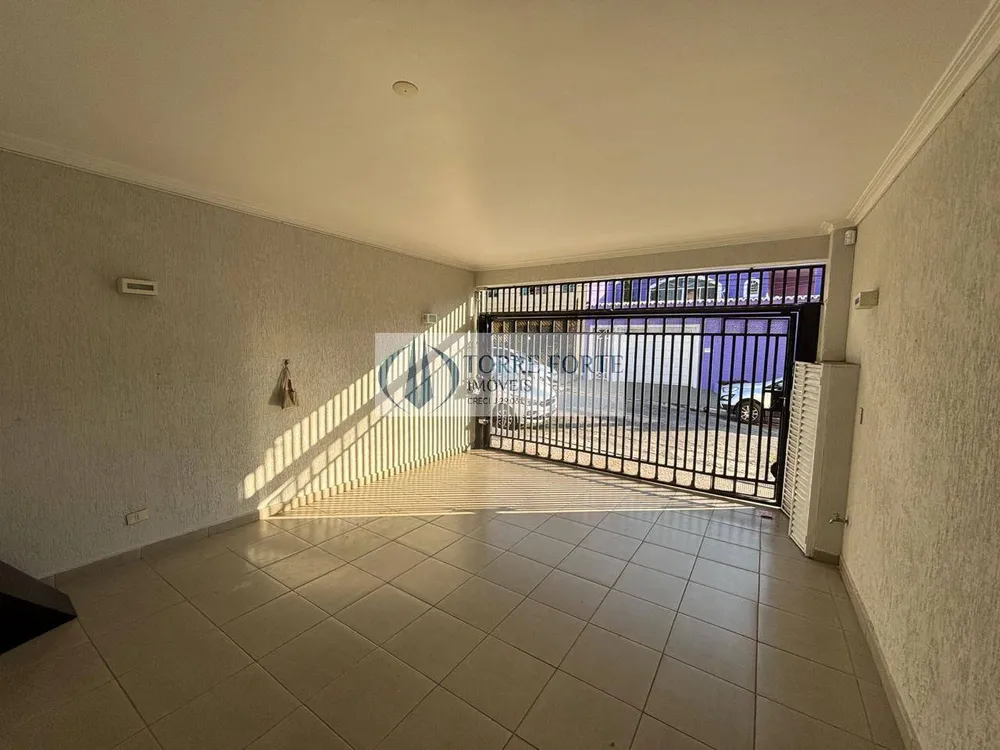 Casa, 3 quartos, 225 m² - Foto 2