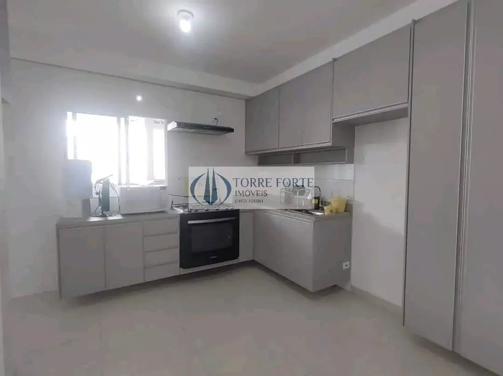 Apartamento à venda com 2 quartos, 61m² - Foto 2