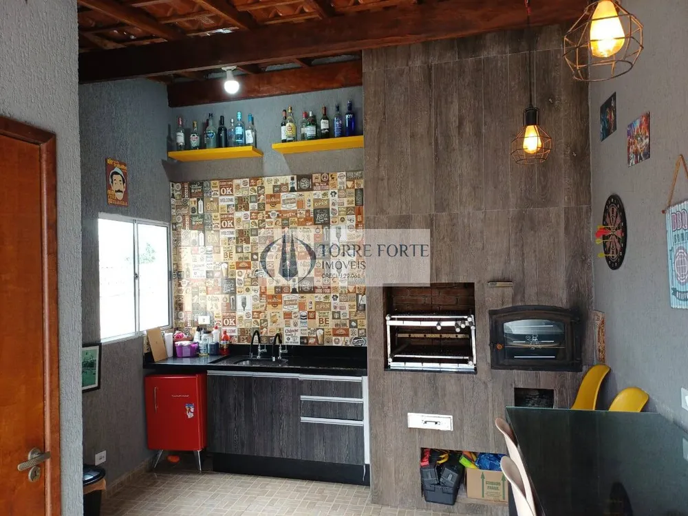 Casa, 3 quartos, 141 m² - Foto 2