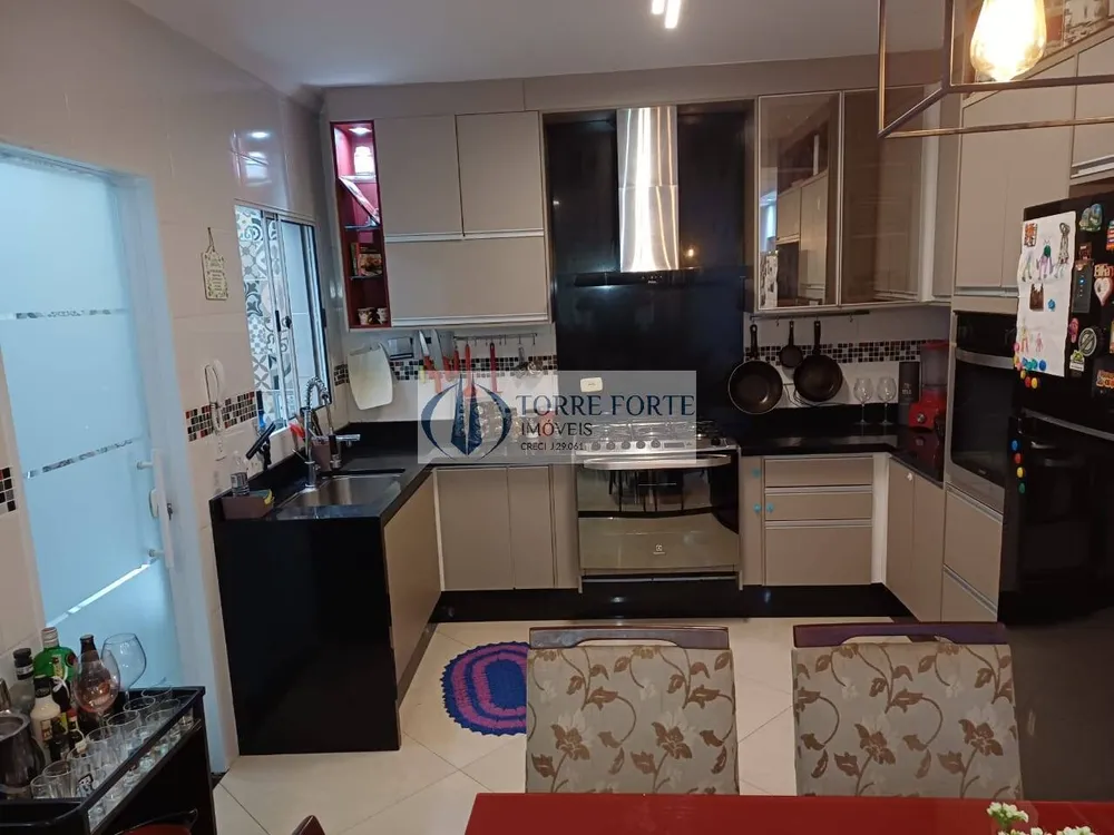 Casa, 3 quartos, 141 m² - Foto 1