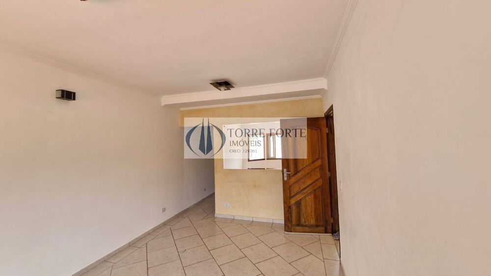 Casa à venda com 2 quartos, 250m² - Foto 3
