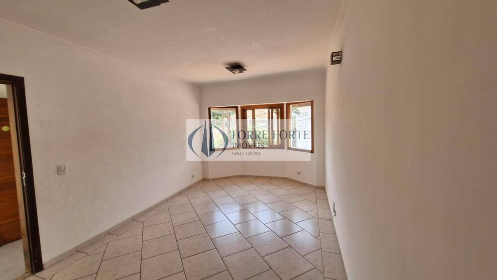 Casa à venda com 2 quartos, 250m² - Foto 2