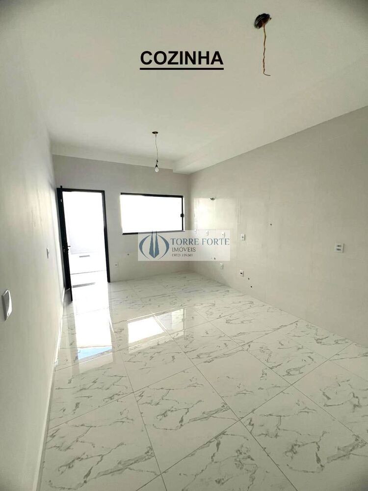 Sobrado à venda com 3 quartos, 110m² - Foto 1