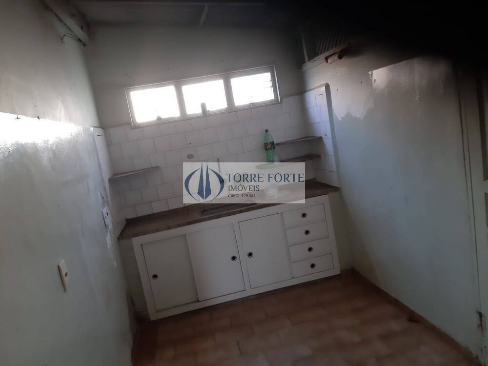 Casa à venda com 2 quartos, 120m² - Foto 9
