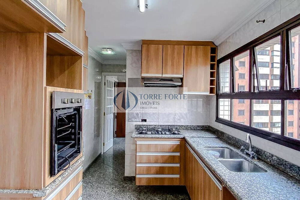Apartamento à venda com 3 quartos, 163m² - Foto 4
