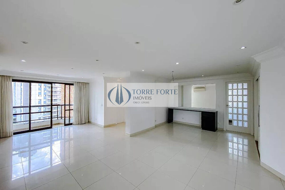 Apartamento à venda com 3 quartos, 163m² - Foto 2