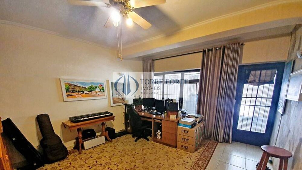 Casa, 4 quartos, 238 m² - Foto 1