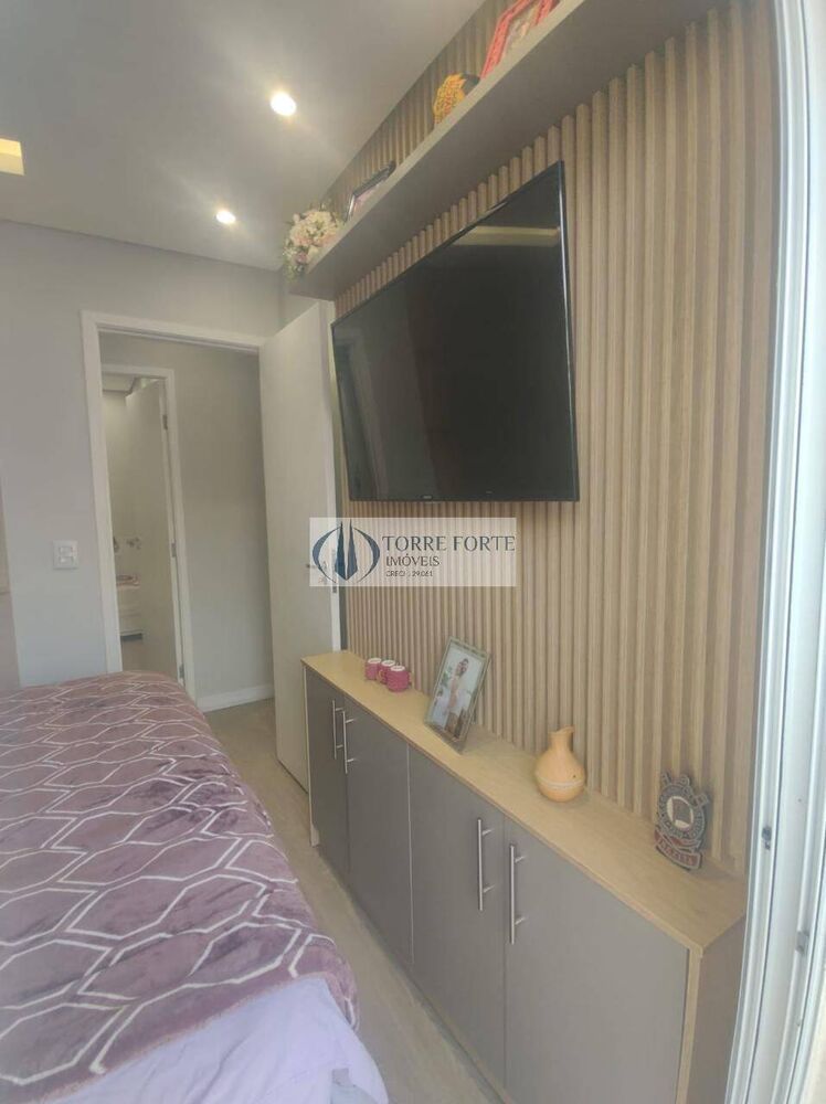 Casa à venda com 2 quartos, 105m² - Foto 1
