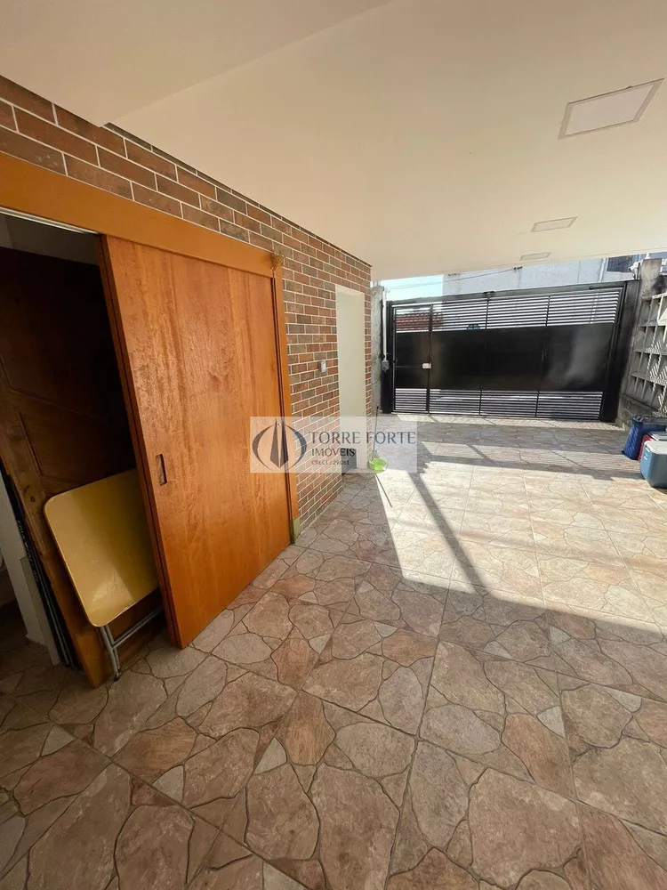 Casa à venda com 2 quartos, 100m² - Foto 3