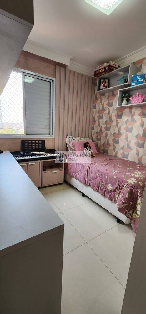 Apartamento à venda com 2 quartos, 70m² - Foto 4