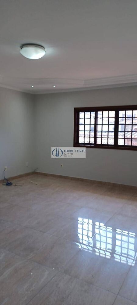 Sobrado, 3 quartos, 244 m² - Foto 3