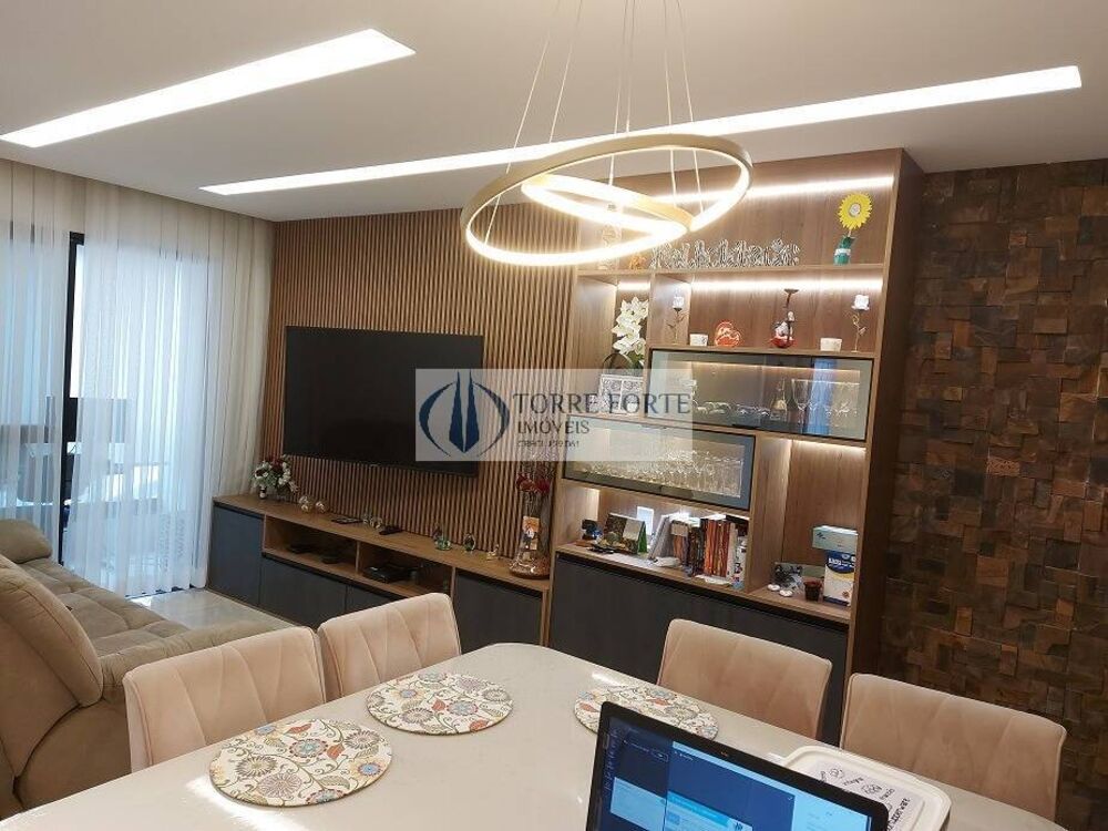 Apartamento à venda com 2 quartos, 70m² - Foto 7