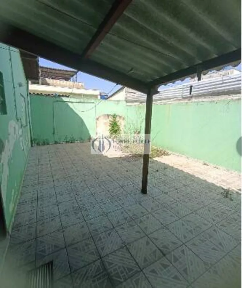 Casa à venda com 2 quartos, 160m² - Foto 1