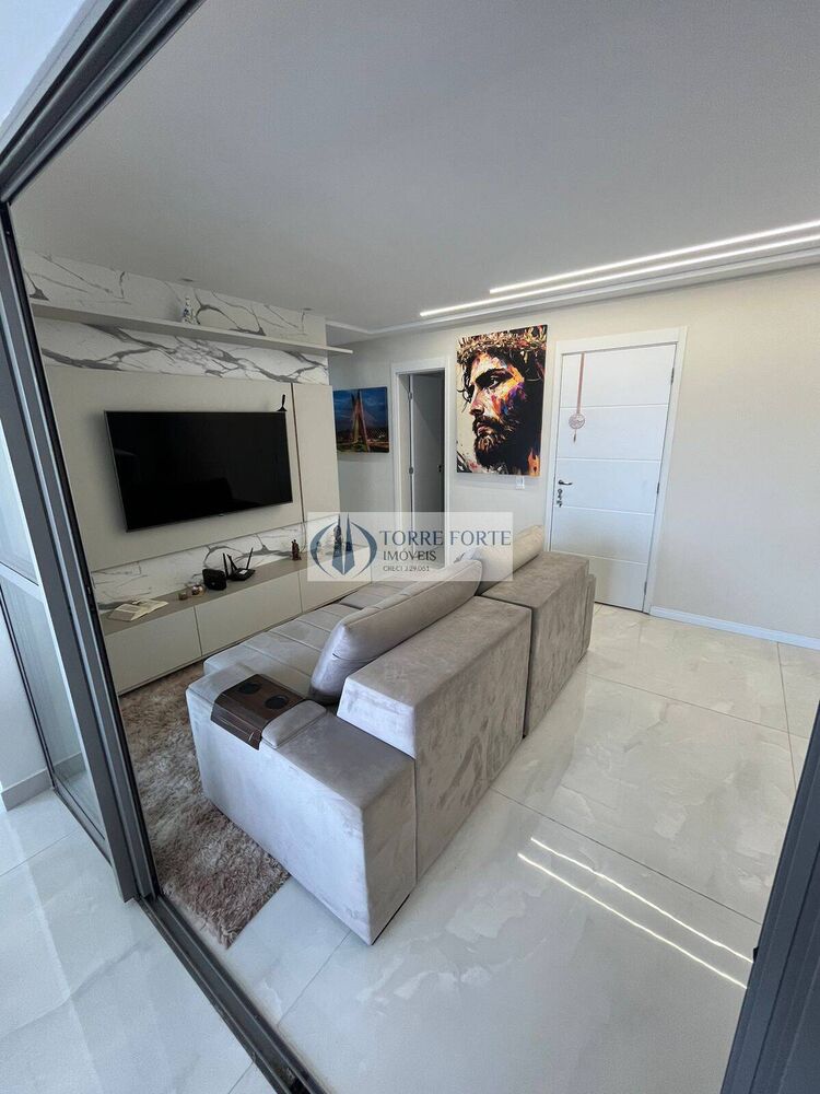 Apartamento, 3 quartos, 121 m² - Foto 2