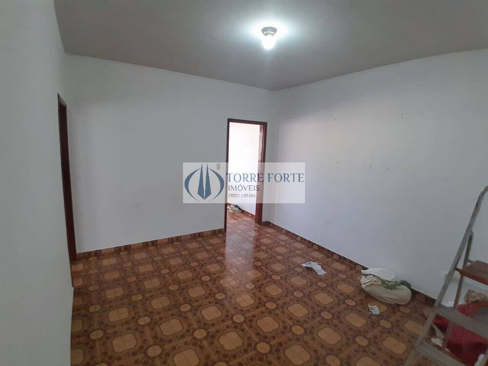 Casa à venda com 3 quartos, 474m² - Foto 2