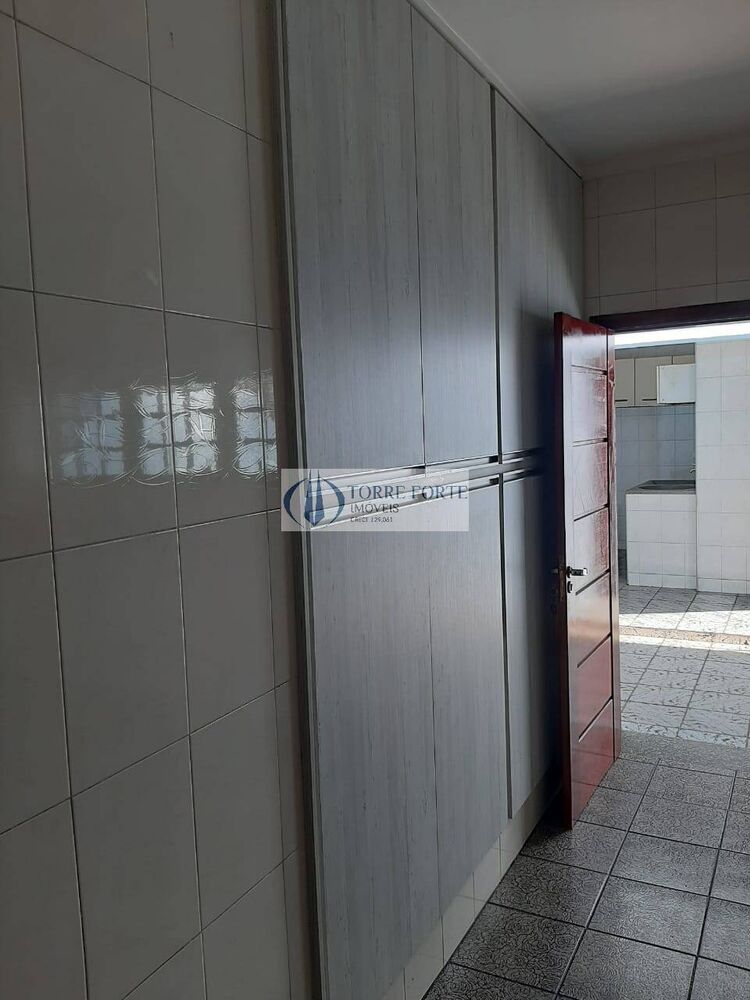 Casa, 5 quartos, 250 m² - Foto 4
