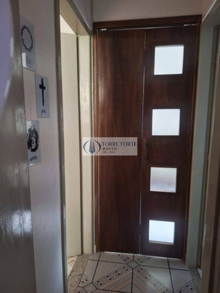 Apartamento à venda com 2 quartos, 60m² - Foto 2