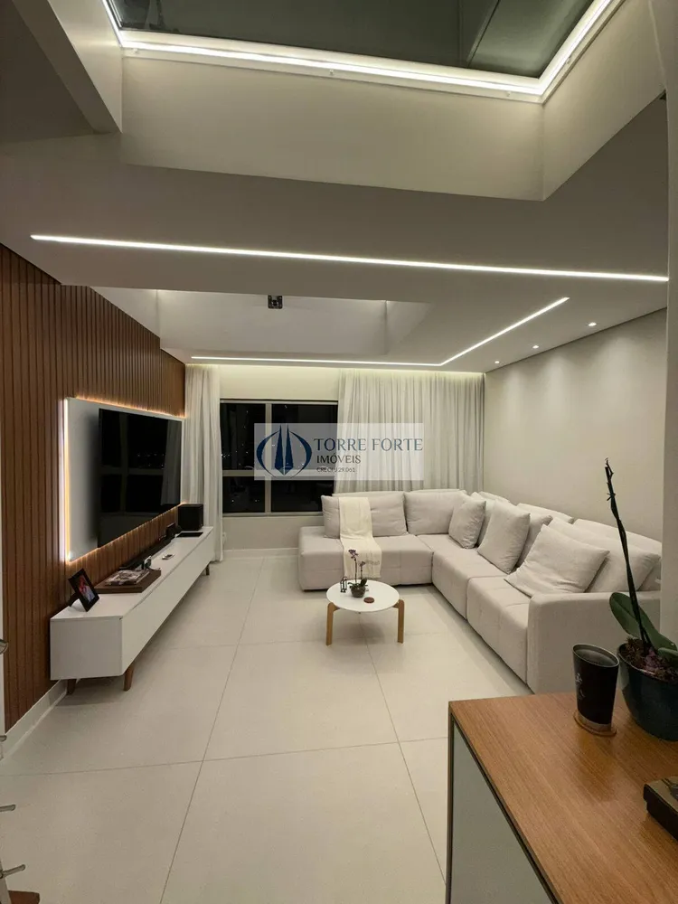 Apartamento, 3 quartos, 140 m² - Foto 2