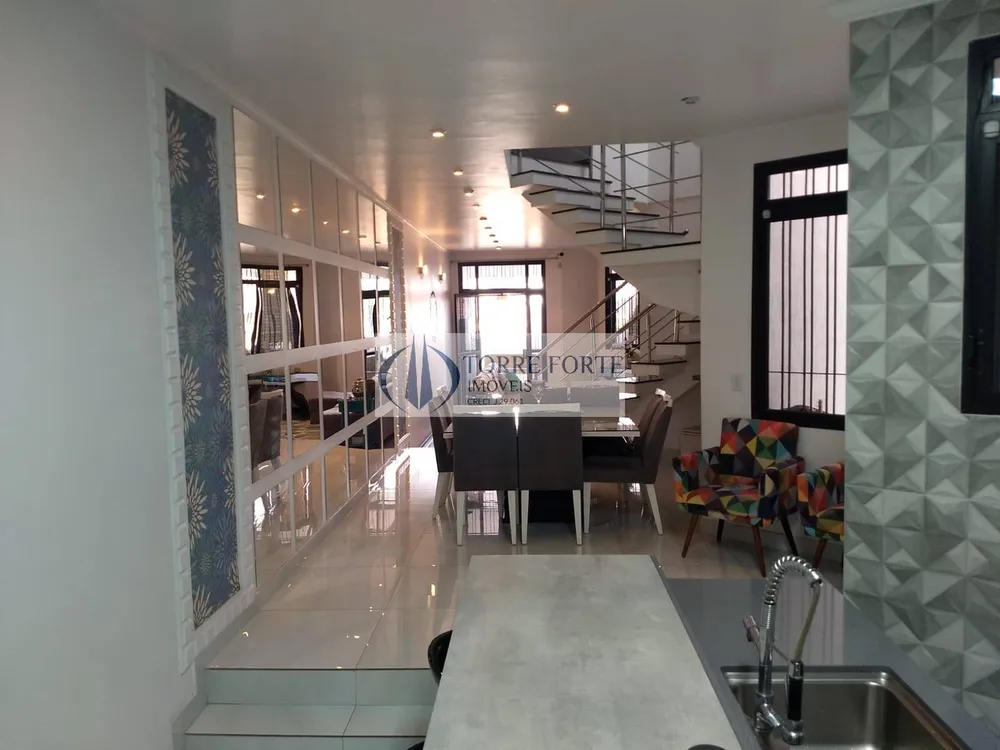 Casa, 3 quartos, 250 m² - Foto 1