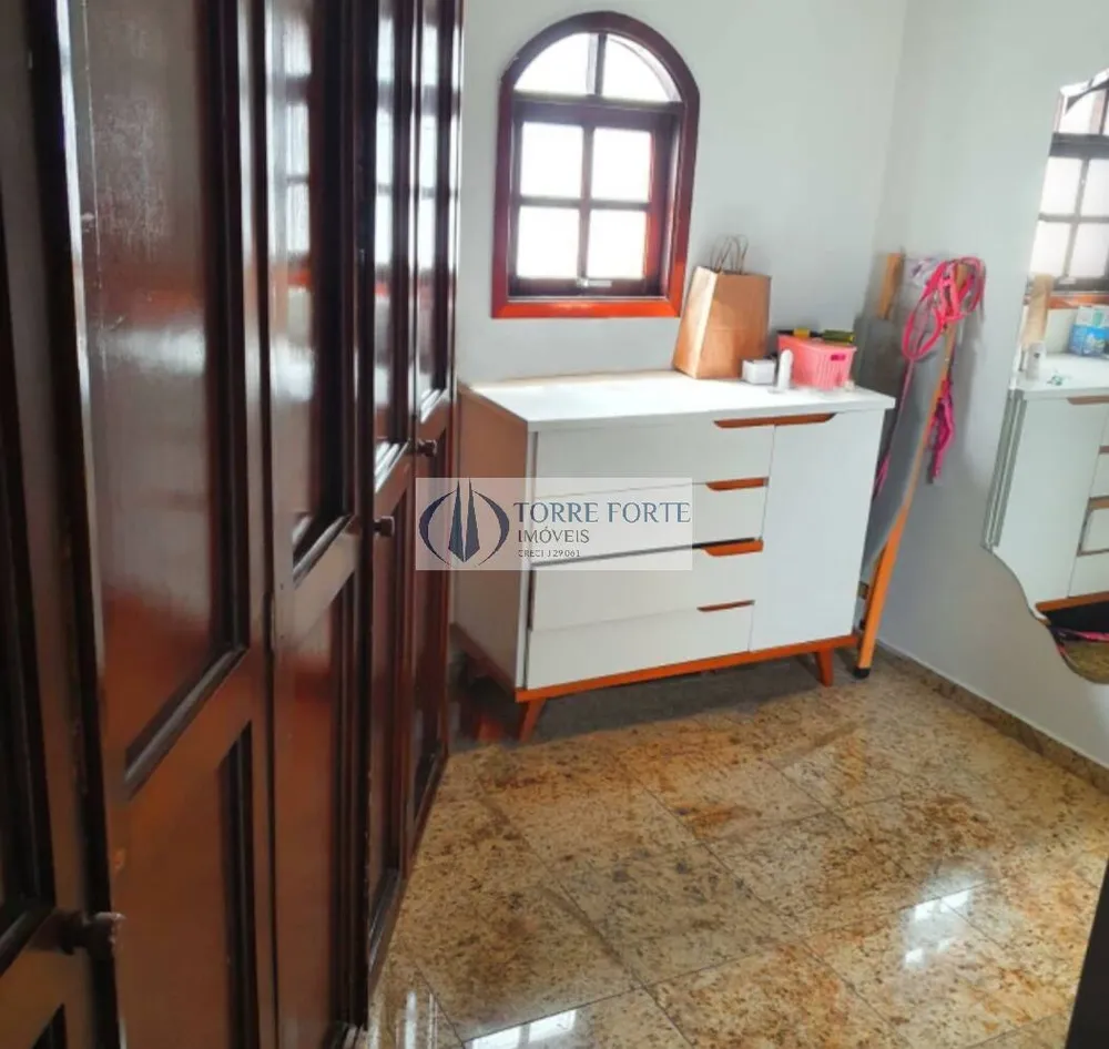 Casa, 3 quartos, 241 m² - Foto 8