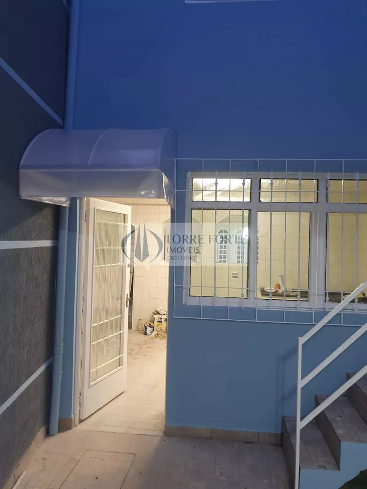 Casa à venda com 3 quartos, 200m² - Foto 8