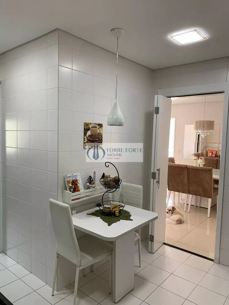 Apartamento à venda com 3 quartos, 106m² - Foto 2