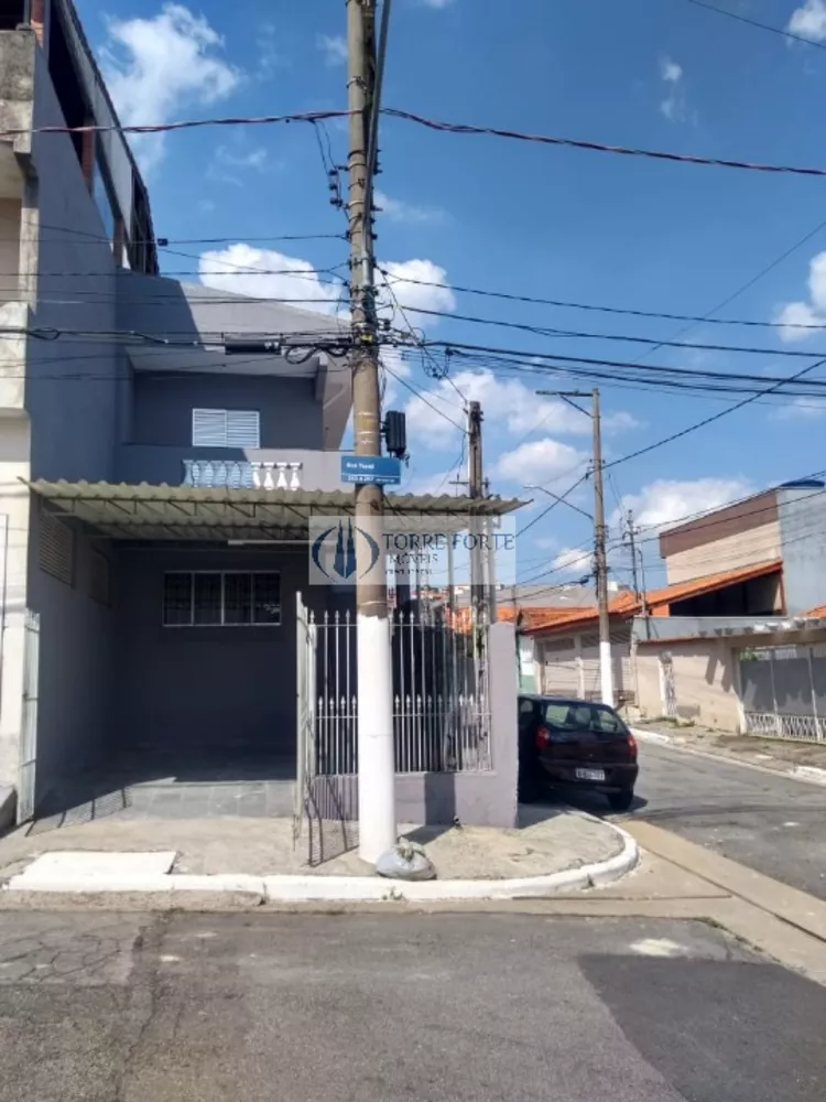 Casa à venda com 2 quartos, 150m² - Foto 1