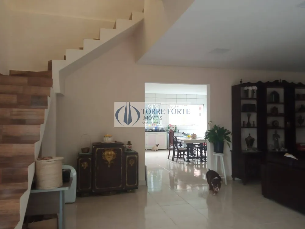 Casa, 3 quartos, 240 m² - Foto 3