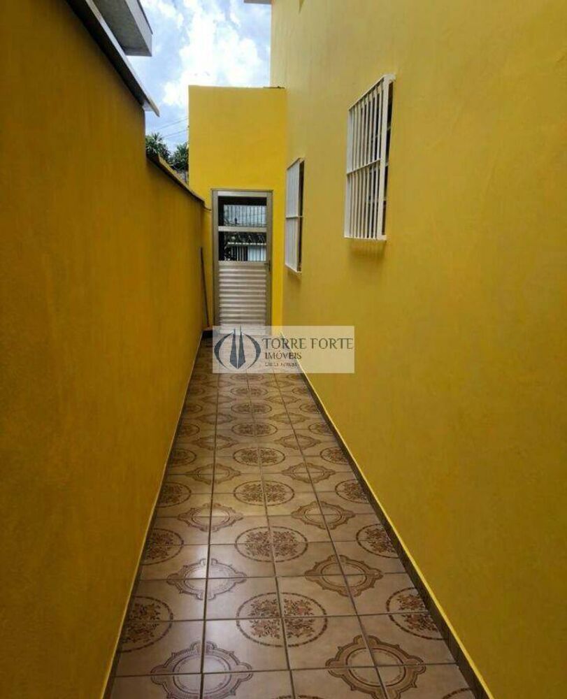 Casa à venda com 3 quartos, 149m² - Foto 7