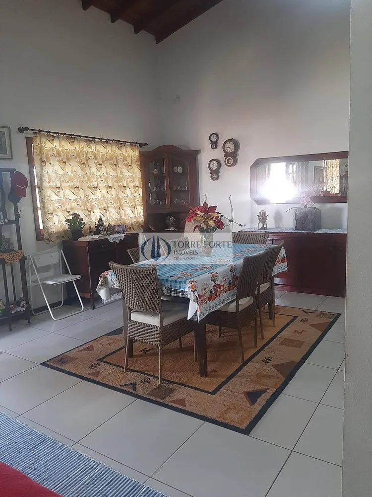 Casa, 3 quartos, 210 m² - Foto 2