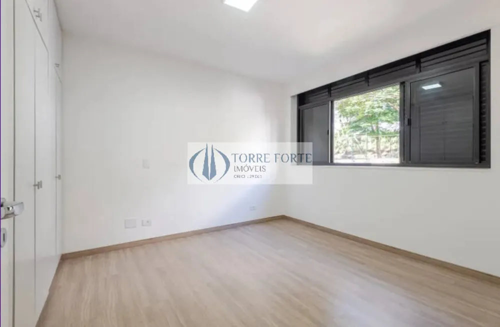 Apartamento, 3 quartos, 240 m² - Foto 2