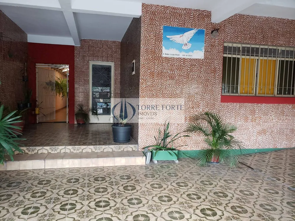 Casa, 3 quartos, 250 m² - Foto 3