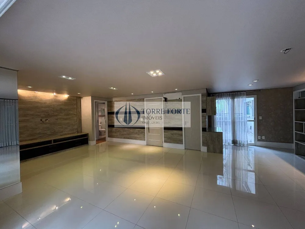 Apartamento, 3 quartos, 215 m² - Foto 4