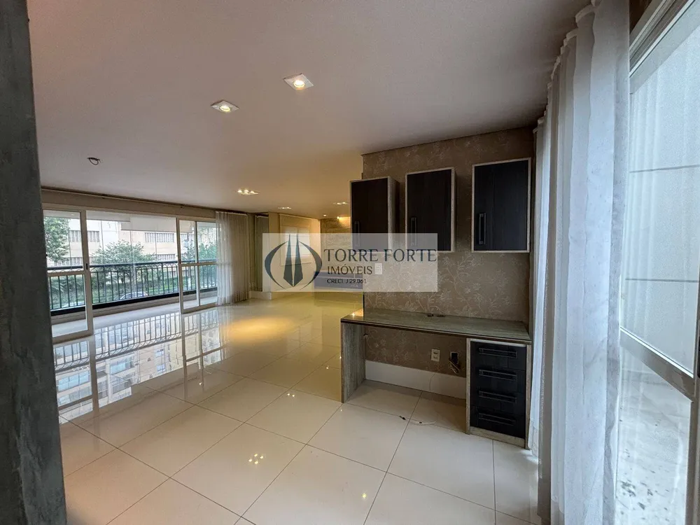 Apartamento, 3 quartos, 215 m² - Foto 5