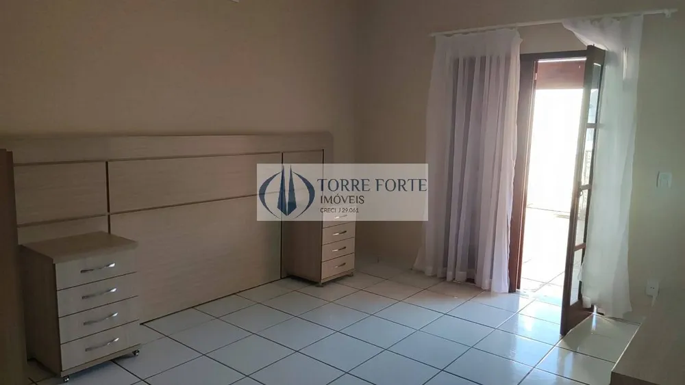 Casa, 3 quartos, 336 m² - Foto 2